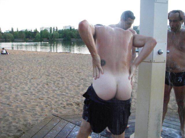 Flagras de bundas - Foto 1