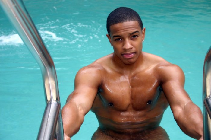 Tyson Kobie - Maxegatos - Foto 17