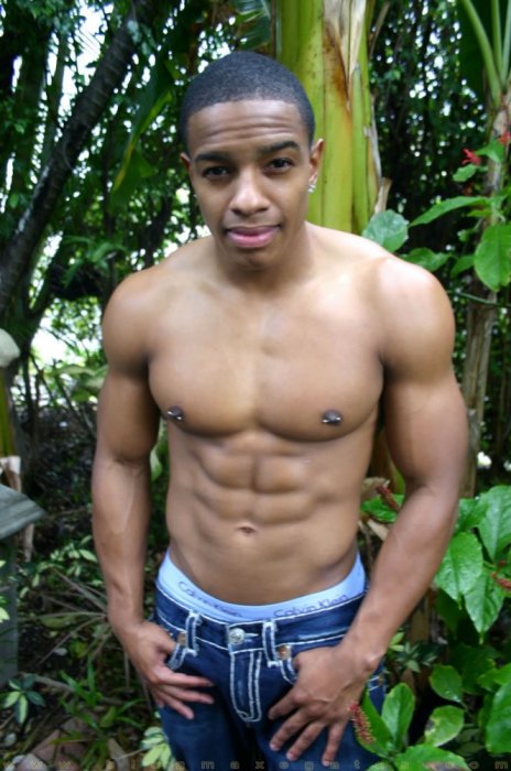 Tyson Kobie - Maxegatos - Foto 4