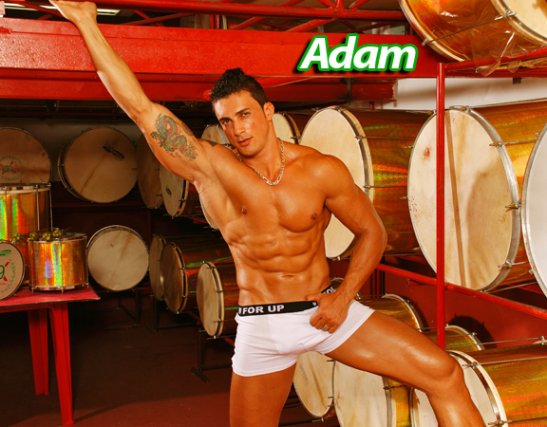 Adam - Foto 2