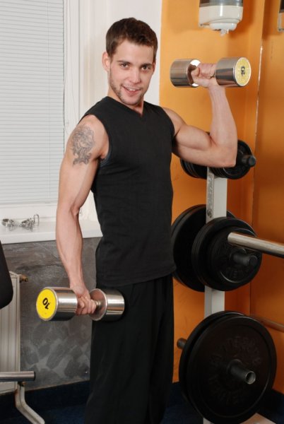Alex Stevens - punheta na academia - Foto 4