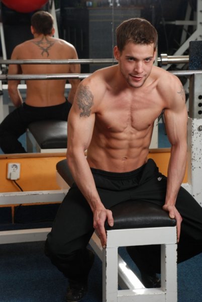 Alex Stevens - punheta na academia - Foto 9