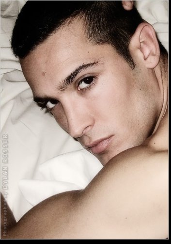 Ryan pelado - Foto 1