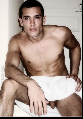 Ryan pelado - Foto 8