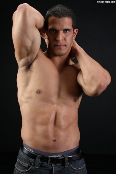 Alexandro - negro musculoso e gostoso - Foto 13