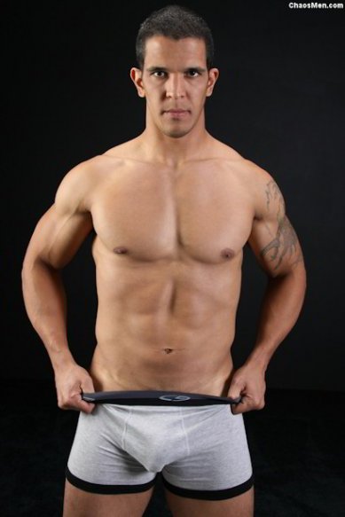Alexandro - negro musculoso e gostoso - Foto 21