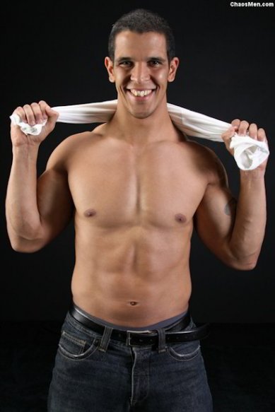 Alexandro - negro musculoso e gostoso - Foto 8