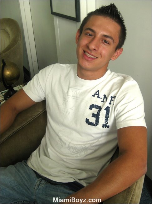 Chris -  latinosbrazil.blogspot.com - Foto 1