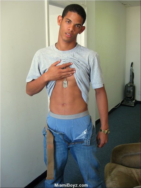 Adrian -  latinosbrazil.blogspot.com - Foto 10