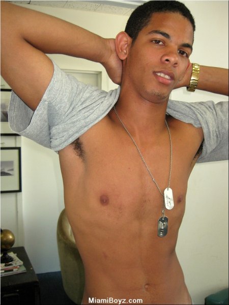 Adrian -  latinosbrazil.blogspot.com - Foto 14