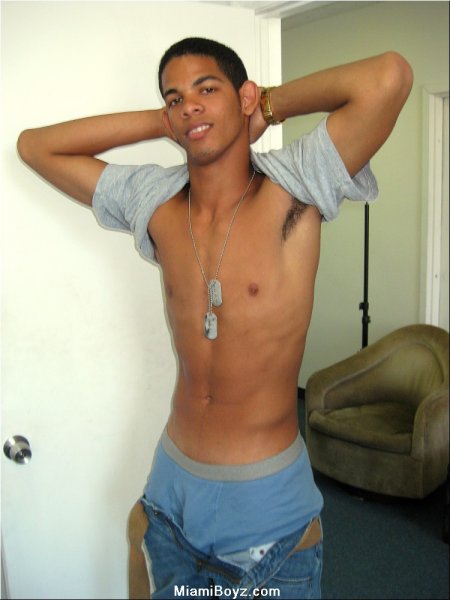 Adrian -  latinosbrazil.blogspot.com - Foto 15