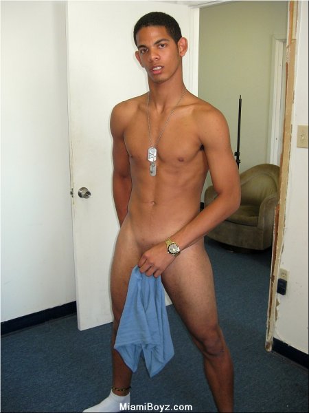 Adrian -  latinosbrazil.blogspot.com - Foto 19