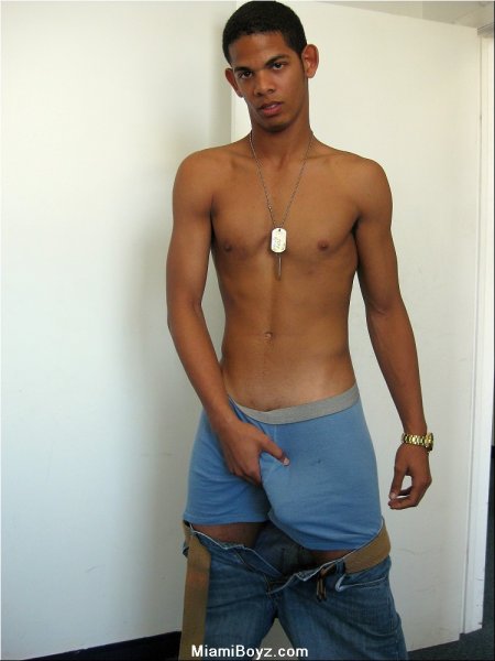 Adrian -  latinosbrazil.blogspot.com - Foto 29