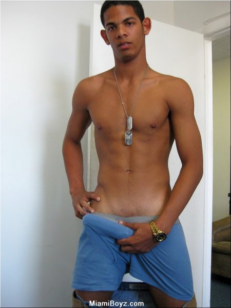 Adrian -  latinosbrazil.blogspot.com - Foto 30