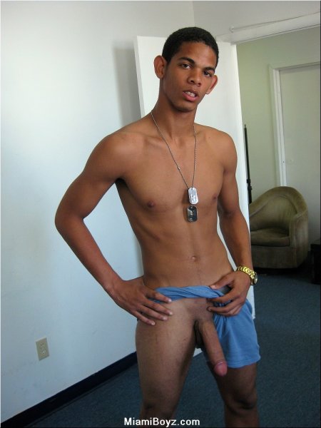 Adrian -  latinosbrazil.blogspot.com - Foto 37