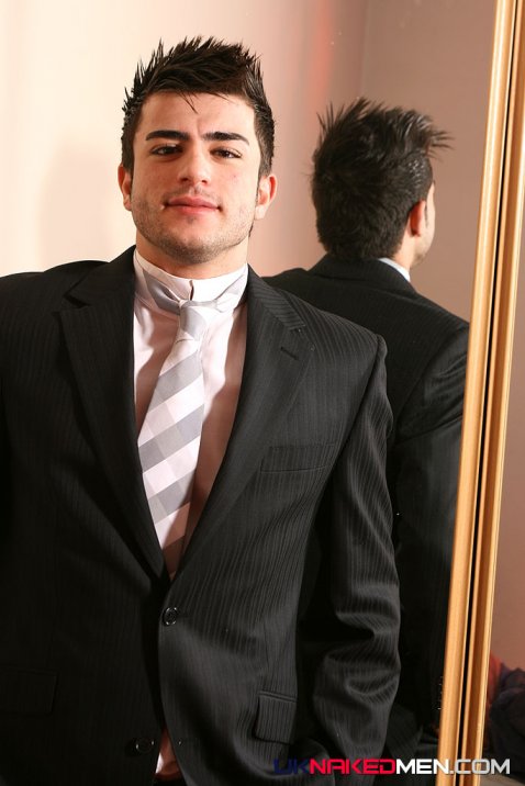 Harry Suited - Foto 2