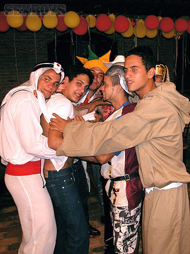 Héteros e suas Brincadeiras - Foto 6