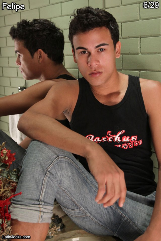 Felipe - Foto 1