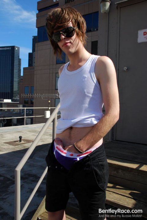Mikey Chapman - Foto 23
