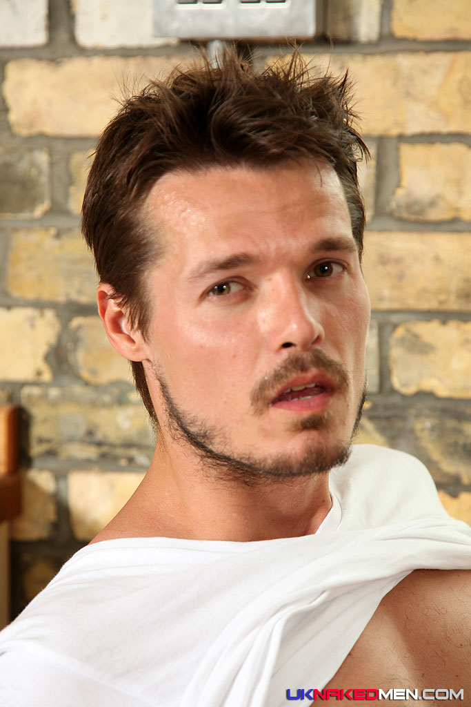 Adam Dacre - MaxeGatos - Foto 17