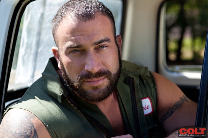 Spencer Reed & Dirk Caber - MaxeGatos - Foto 21