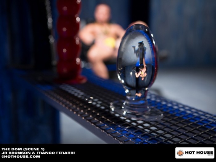 The Dom, Scene 01 - MaxeGatos - Foto 1