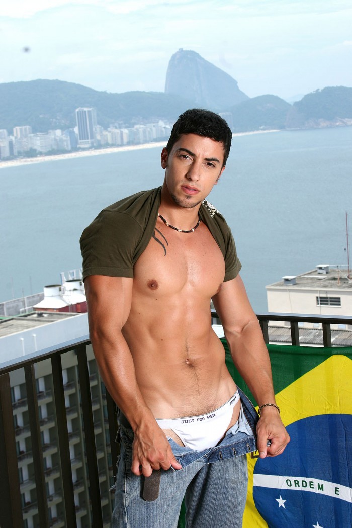 Tommy Lima -Ator pornô gay - Foto 2