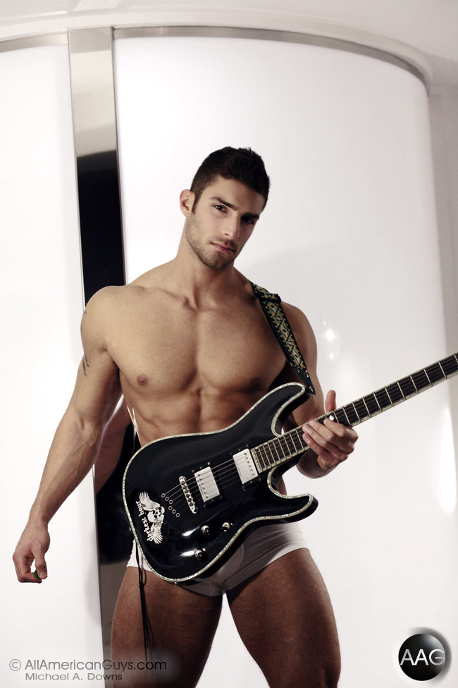 Adam A - MaxeGatos - Foto 10