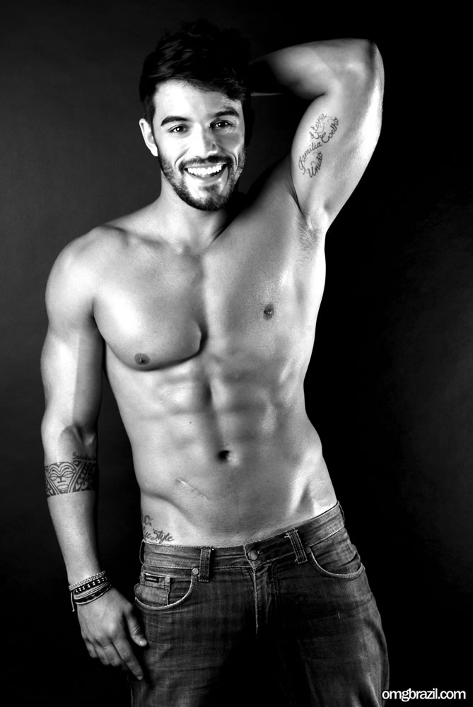 Ex-BBB André Coelho pelado  - Foto 16