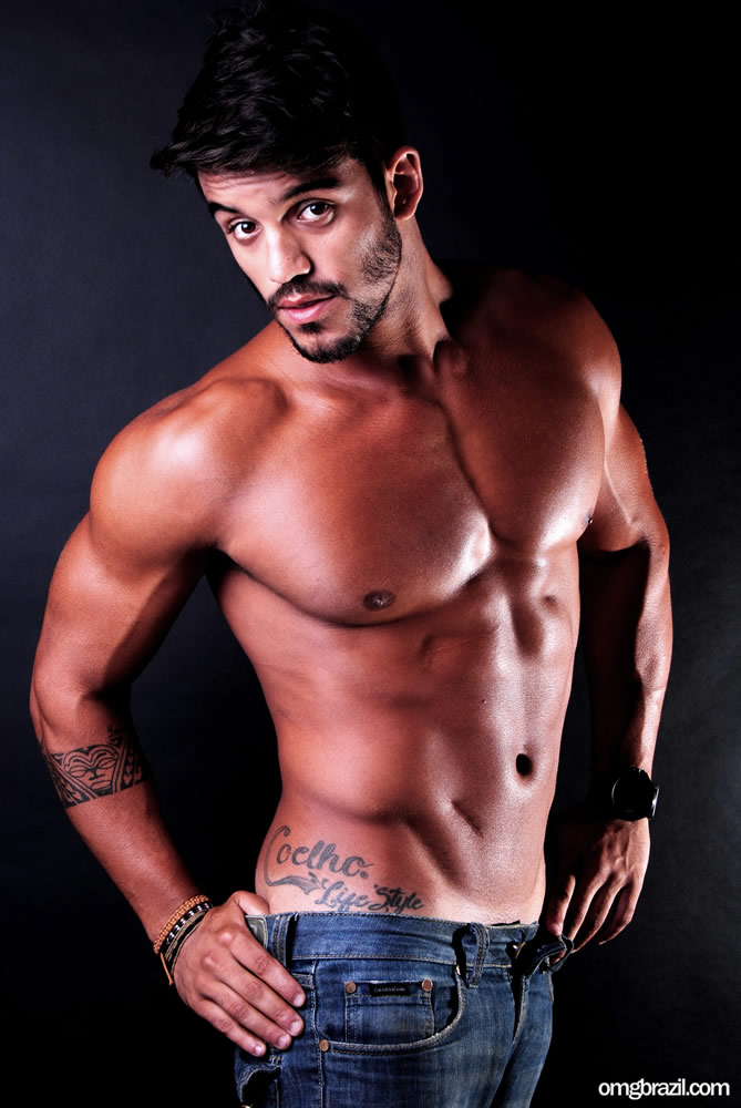 Ex-BBB André Coelho pelado  - Foto 17