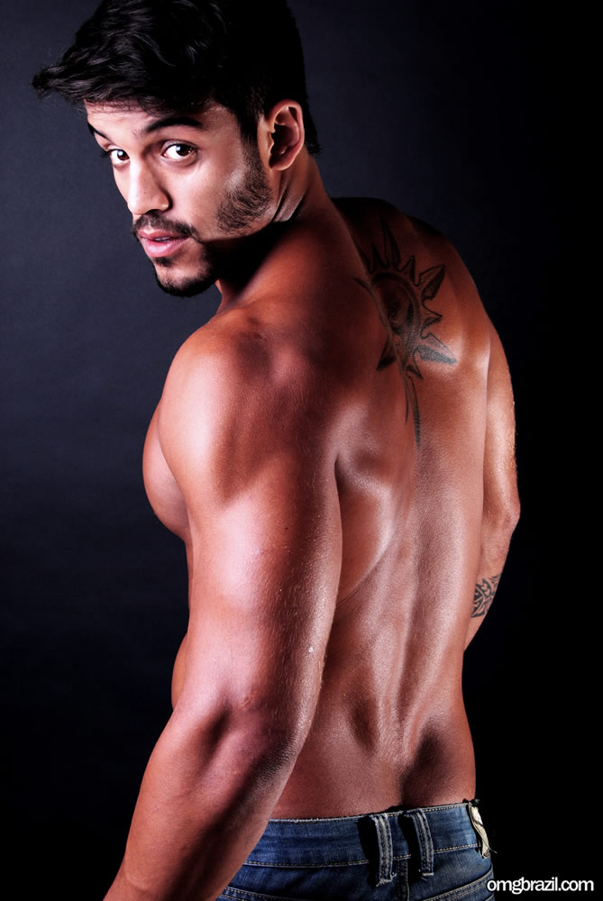 Ex-BBB André Coelho pelado  - Foto 18