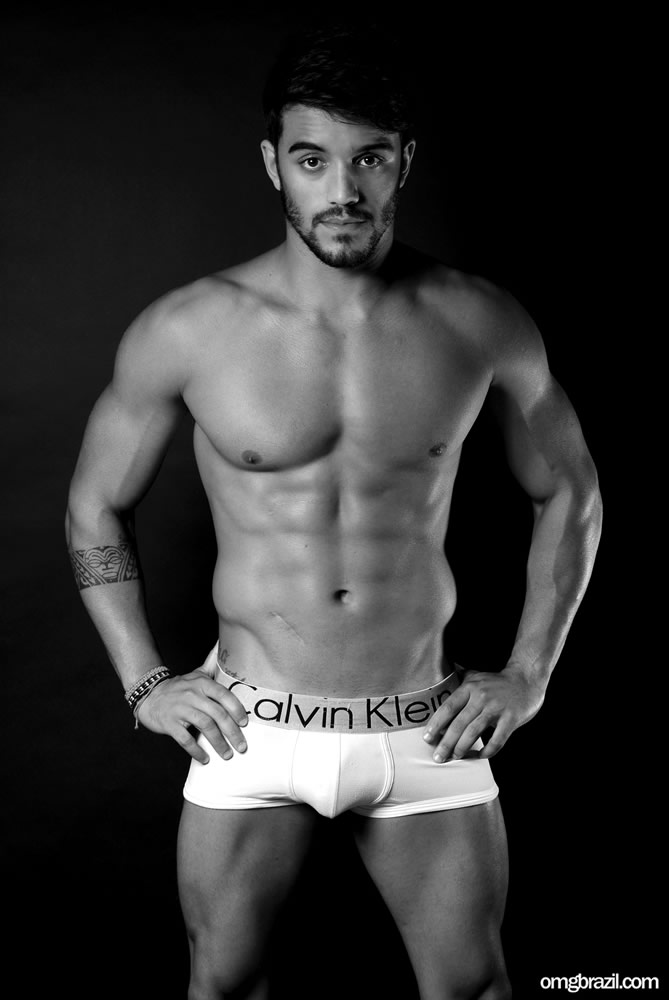 Ex-BBB André Coelho pelado  - Foto 34