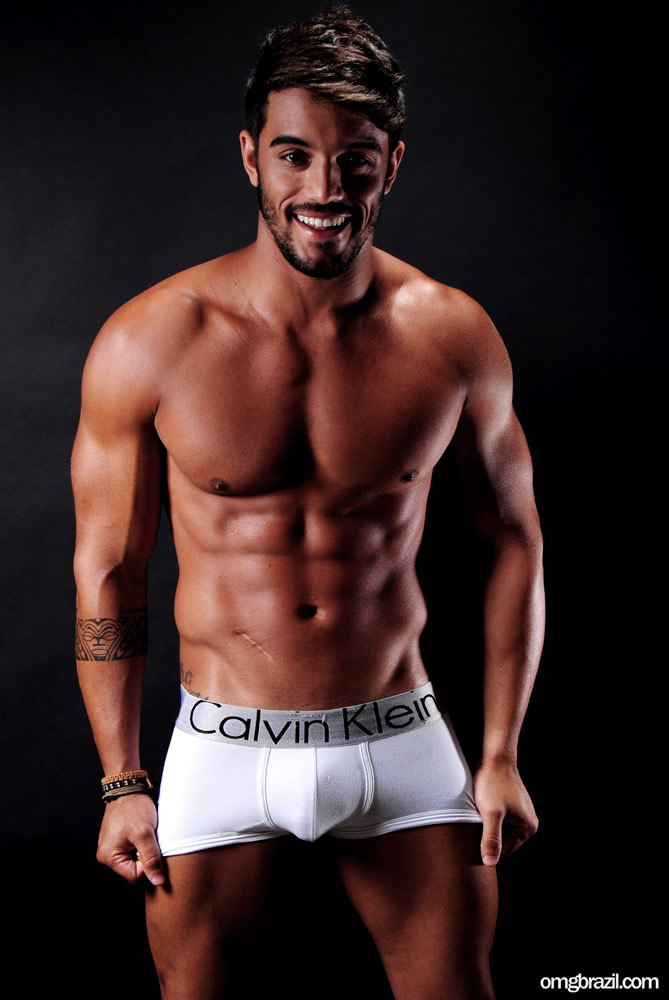 Ex-BBB André Coelho pelado  - Foto 35