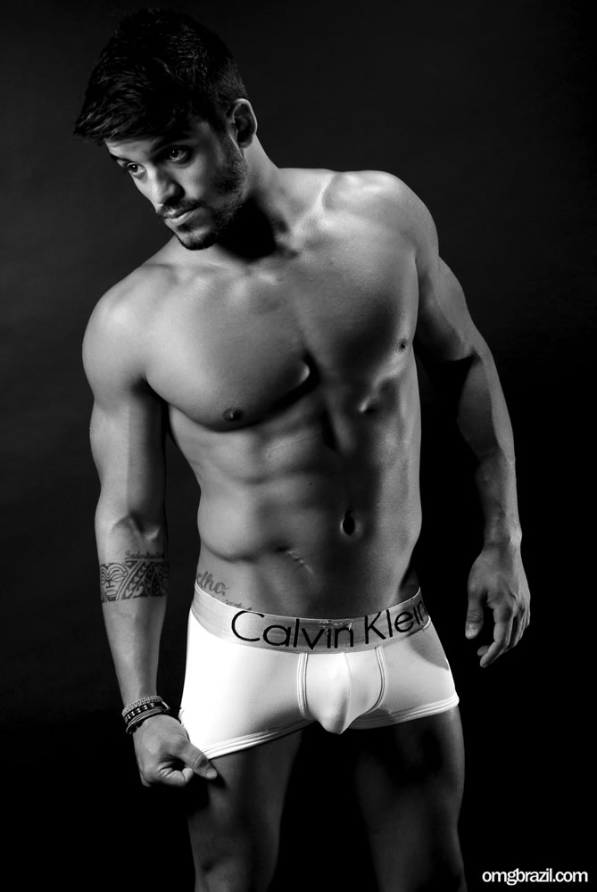 Ex-BBB André Coelho pelado  - Foto 36