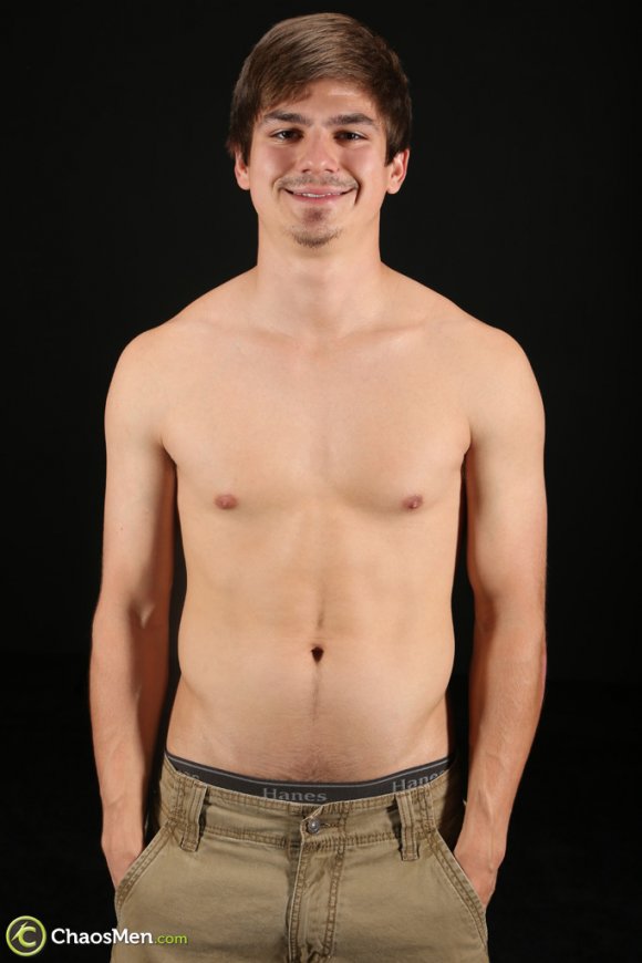 Punheta gostosa com Colt McGraw - Foto 9
