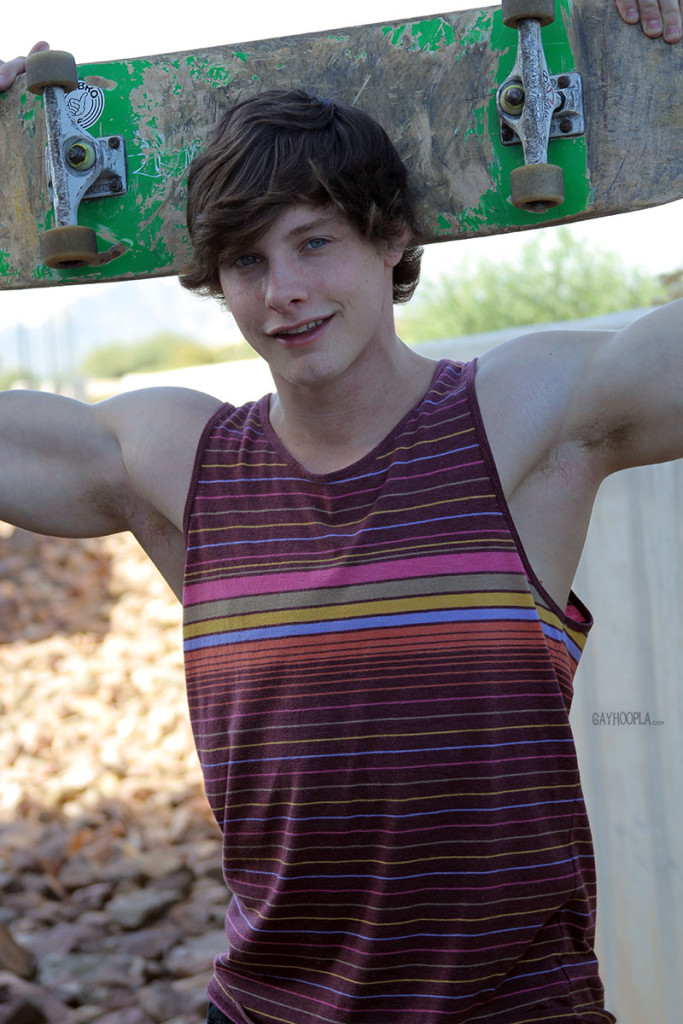 Loiro gostoso se masturbando no GayHoopla - Foto 10
