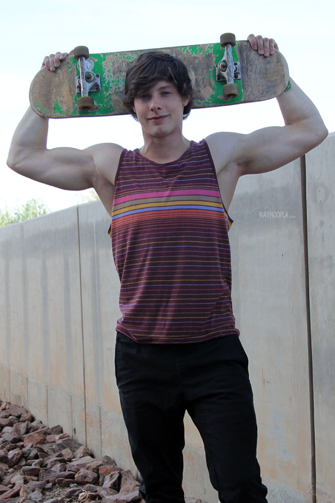 Loiro gostoso se masturbando no GayHoopla - Foto 9