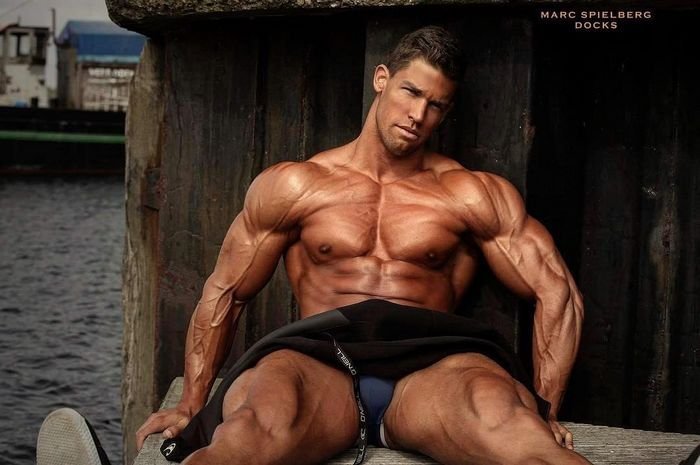 Como não se excitar vendo Kris Evans sendo passivo - Foto 4