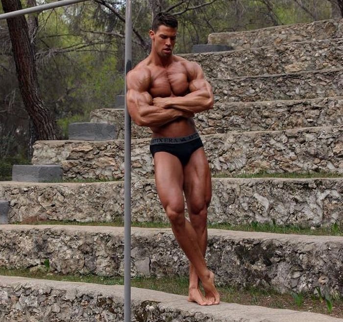 Como não se excitar vendo Kris Evans sendo passivo - Foto 6